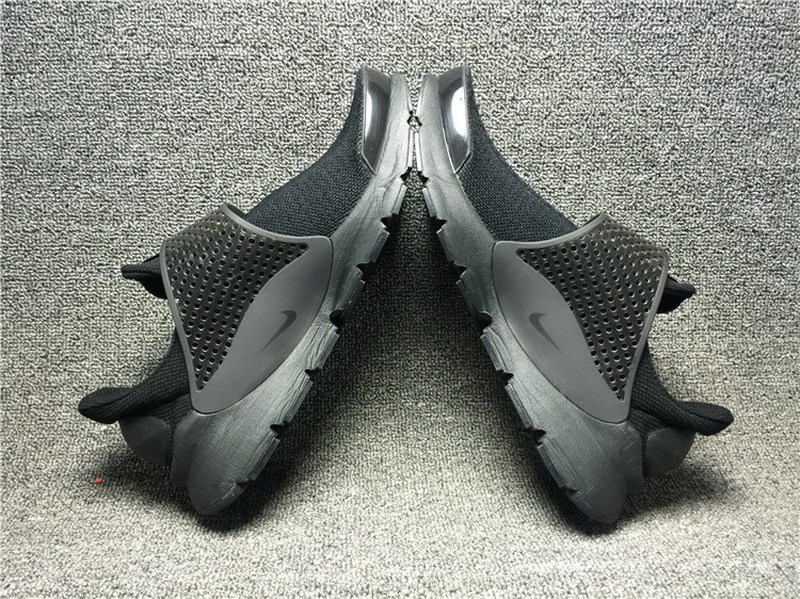 Super Max Perfect Nike Sock Dart  Shoes (98%Authentic)--007